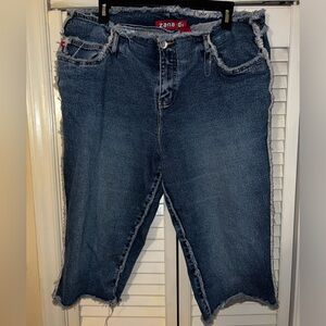 Women’s Vintange Zana Di Jeans Frayed Seams Denim Capris